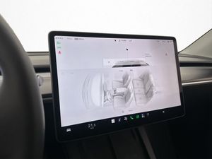 Tesla Model Y bild 22