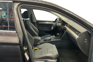 Volkswagen Passat bild 7