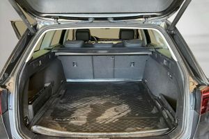 Volkswagen Passat bild 9