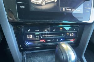 Volkswagen Passat bild 17