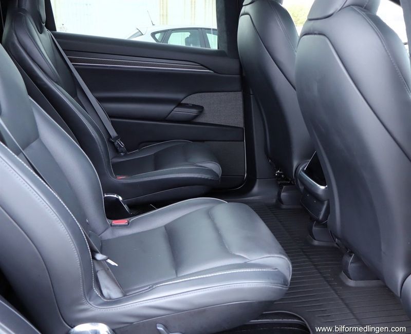 Tesla Model X bild 7