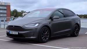 Tesla Model X bild 2