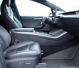 Tesla Model X bild 5