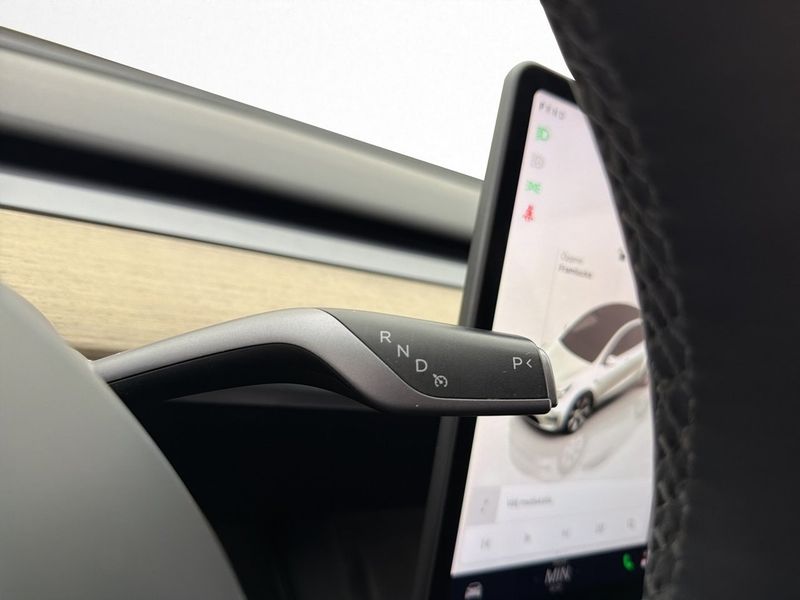 Tesla Model Y bild 22