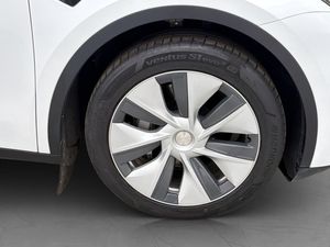 Tesla Model Y bild 28