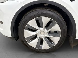 Tesla Model Y bild 26