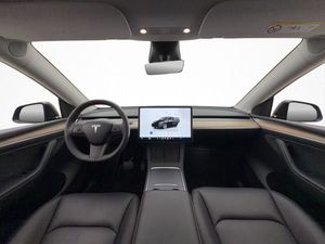 Tesla Model Y bild 24
