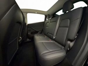 Tesla Model Y bild 23