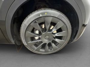Tesla Model Y bild 30