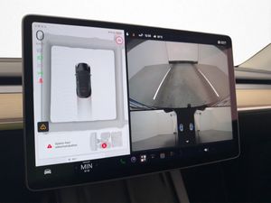 Tesla Model Y bild 17