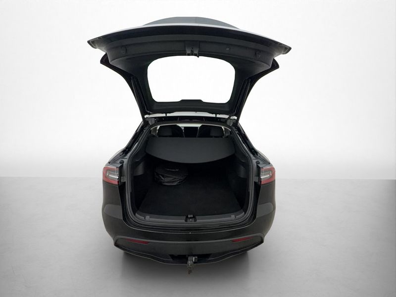 Tesla Model Y bild 11