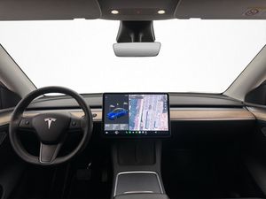 Tesla Model Y bild 24
