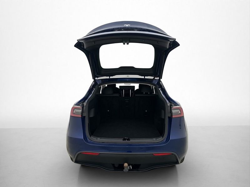 Tesla Model Y bild 10