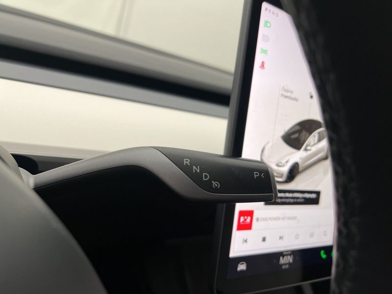 Tesla Model 3 bild 26