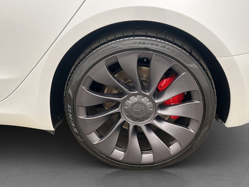 Tesla Model 3 bild 32