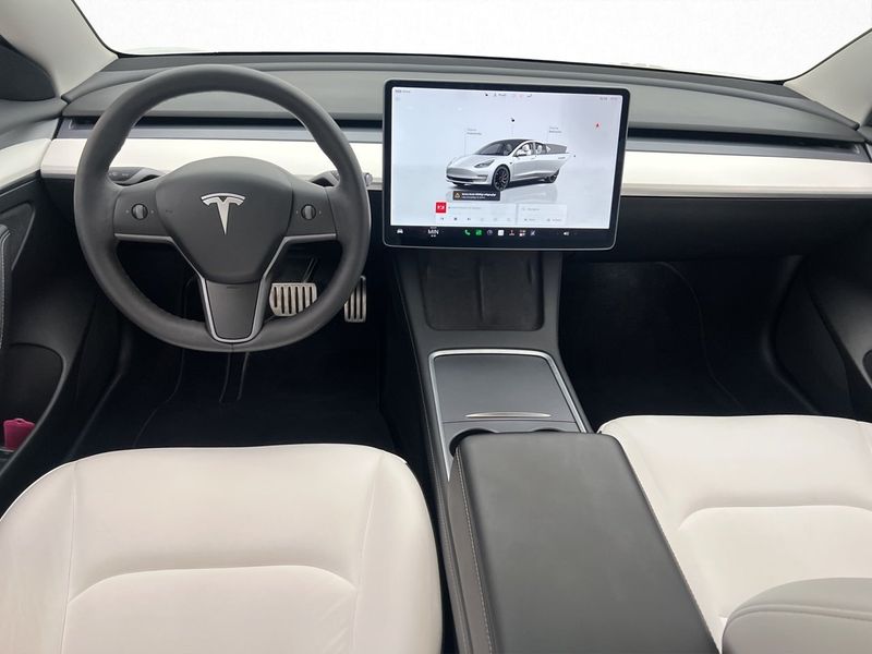 Tesla Model 3 bild 12