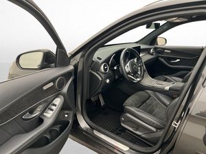 Mercedes GLC300 bild 32