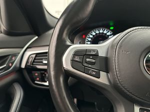 BMW 530 bild 24