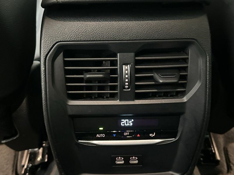 BMW 320 bild 19