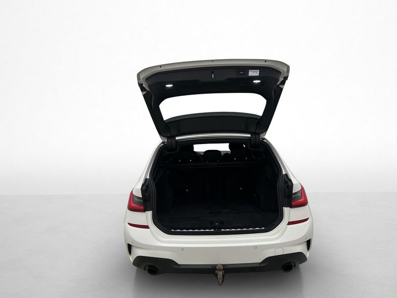 BMW 320 bild 9