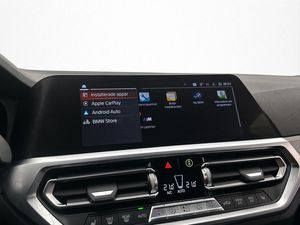 BMW 320 bild 15