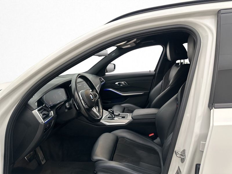 BMW 320 bild 10
