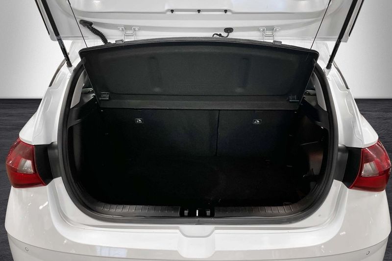 Hyundai i20 bild 18
