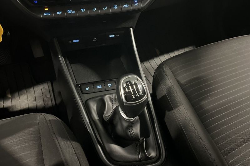Hyundai i20 bild 17