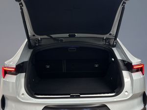 Polestar 4 bild 8