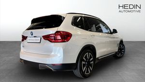 BMW iX3 bild 2