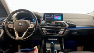 BMW iX3 bild 4
