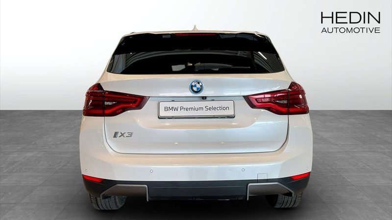 BMW iX3 bild 7