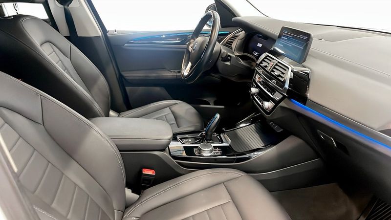 BMW iX3 bild 3
