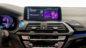 BMW iX3 bild 11