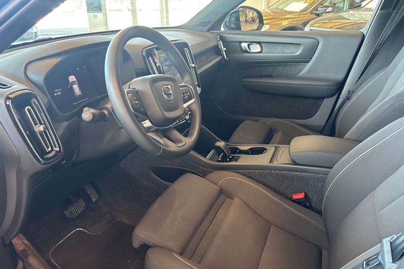 Volvo EX40 bild 4