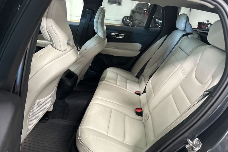 Volvo V60 bild 13