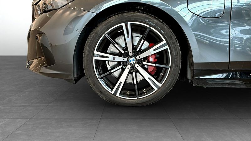 BMW 530 bild 9