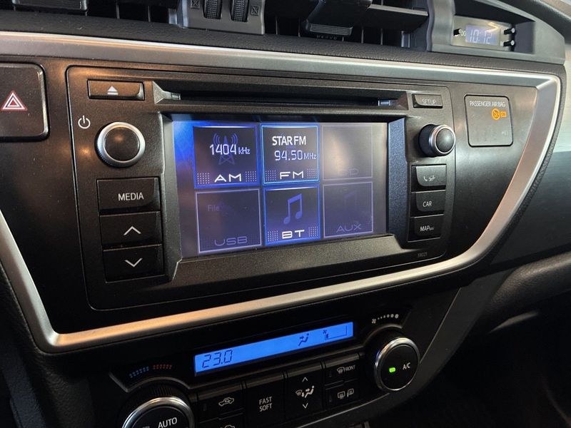 Toyota Auris bild 15