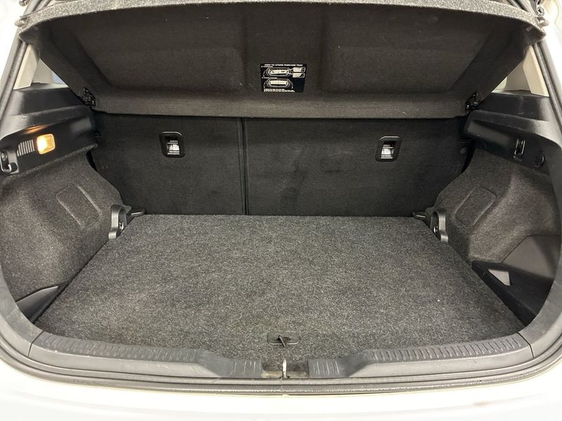 Toyota Auris bild 12