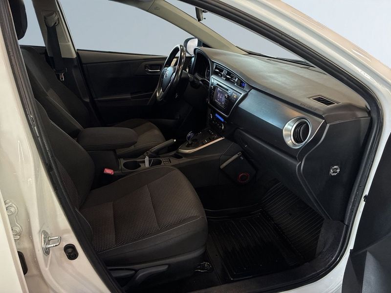 Toyota Auris bild 10