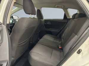 Toyota Auris bild 13