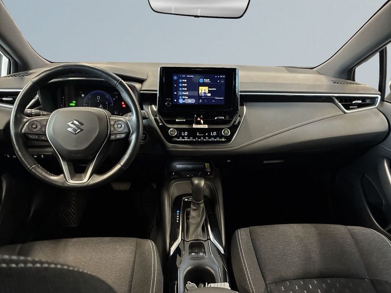 Suzuki Swace bild 8