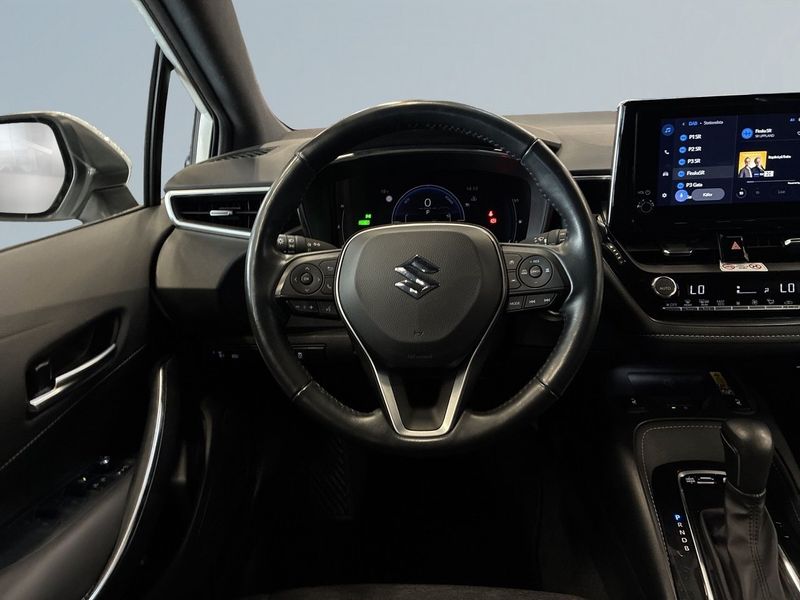 Suzuki Swace bild 9