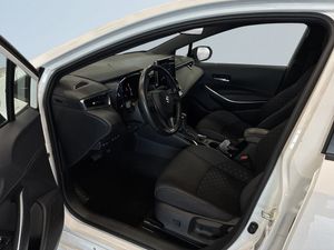 Suzuki Swace bild 7