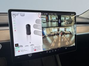 Tesla Model Y bild 11