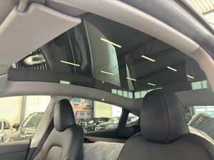 Tesla Model Y bild 24