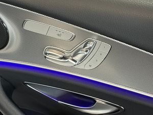Mercedes E300 bild 17