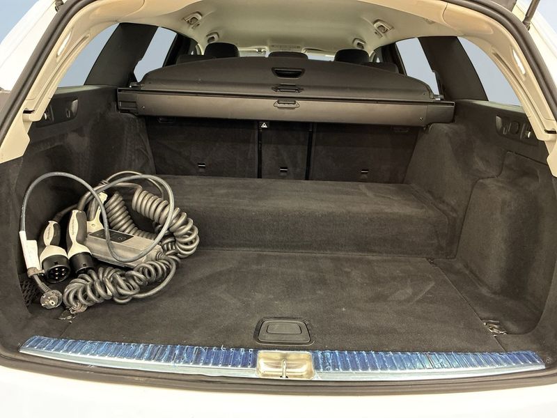 Mercedes E300 bild 12