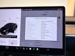 Tesla Model Y bild 12