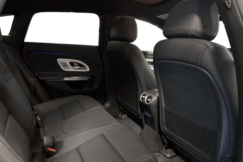 Mercedes CLA250 bild 17